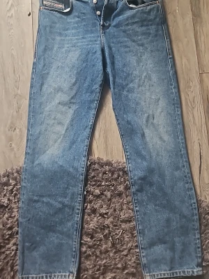Diesel jeans - Diesel jeans i storlek w33 l32. Andvänd max 3 gånger. Nypris 1500.