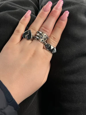 Edblad ring - Silvrig edbladring storlek M. 17,50.