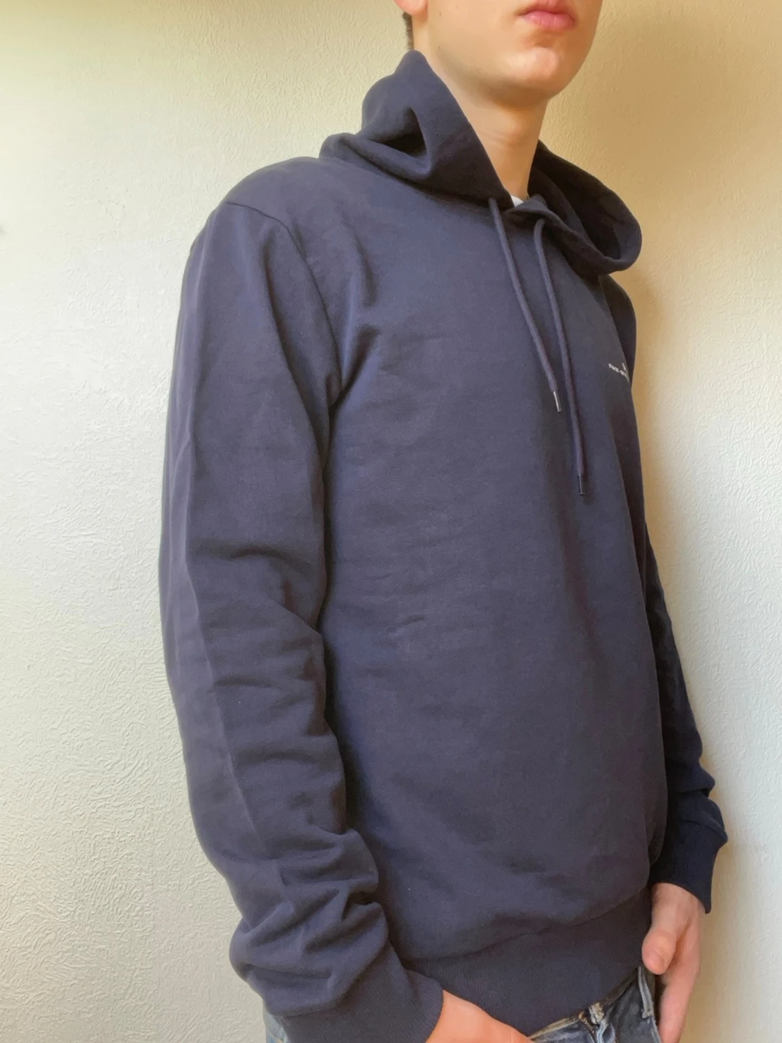 Mörkblå hoodie från A.P.C. - 2