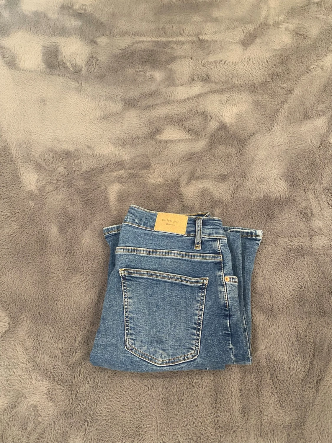 Blå bootcut jeans från Gina Tricot - 1