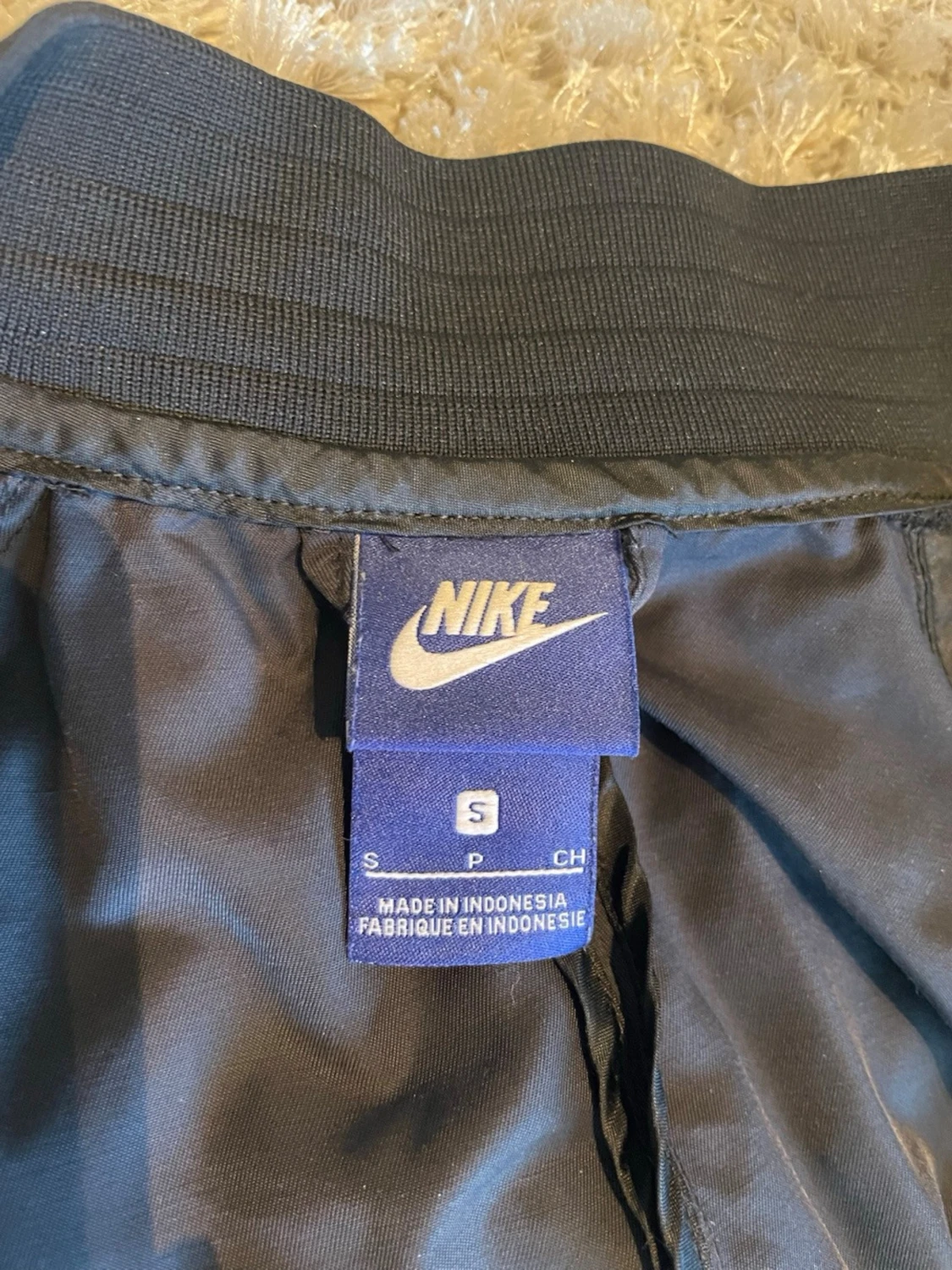 Svart bomberjacka från Nike - 2