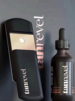 Tanrevel brun utan sol kit - Säljer ett Tanrevel brun utan sol kit med en svart och silverfärgad sprayapparat samt en flaska Tanning Liquid. Kitet innehåller även USB-laddare och lock. Perfekt för att få en jämn solbränna snabbt och smidigt hemma.