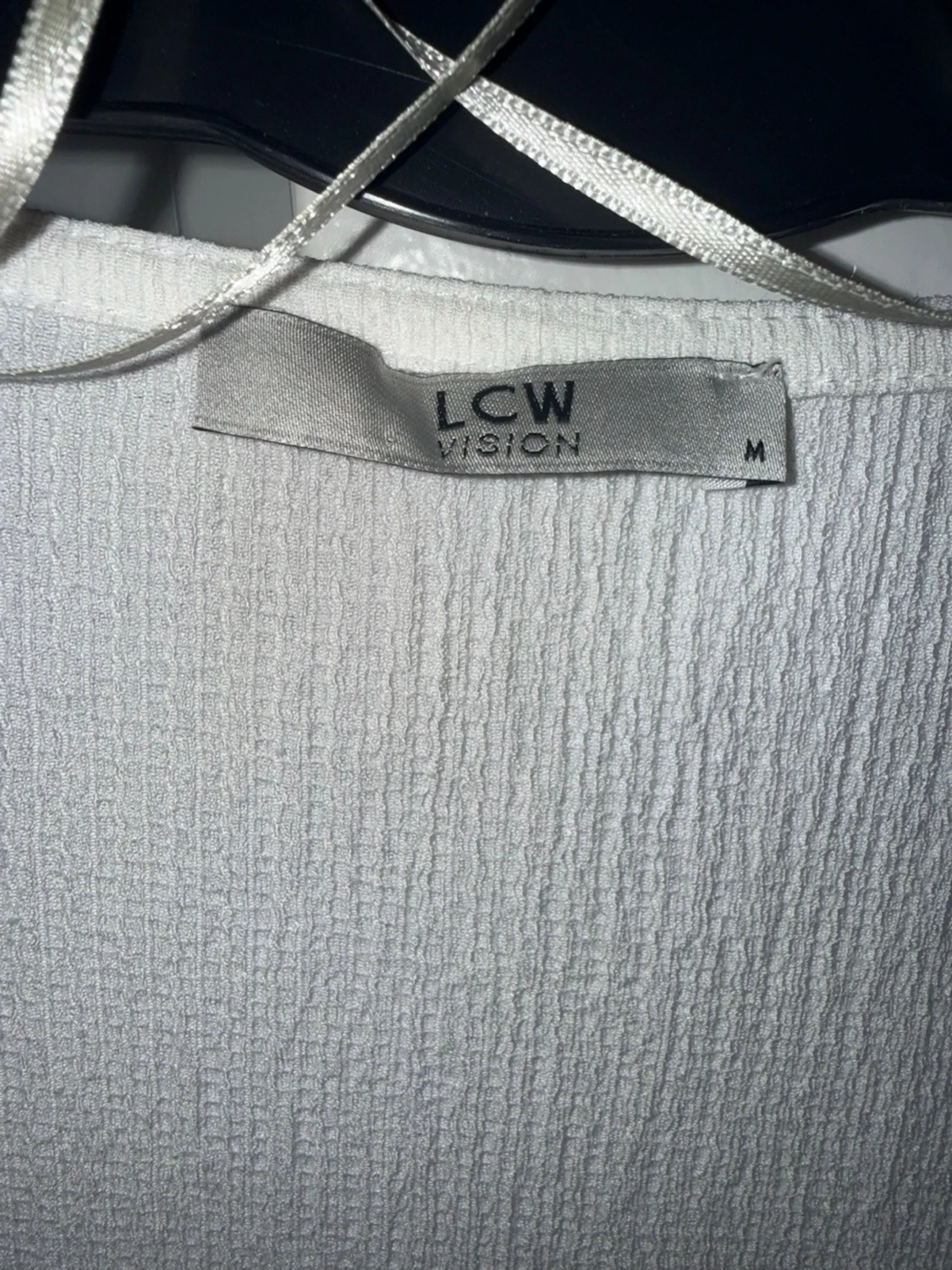 Vit puffärmad topp med fyrkantig ringning - 2