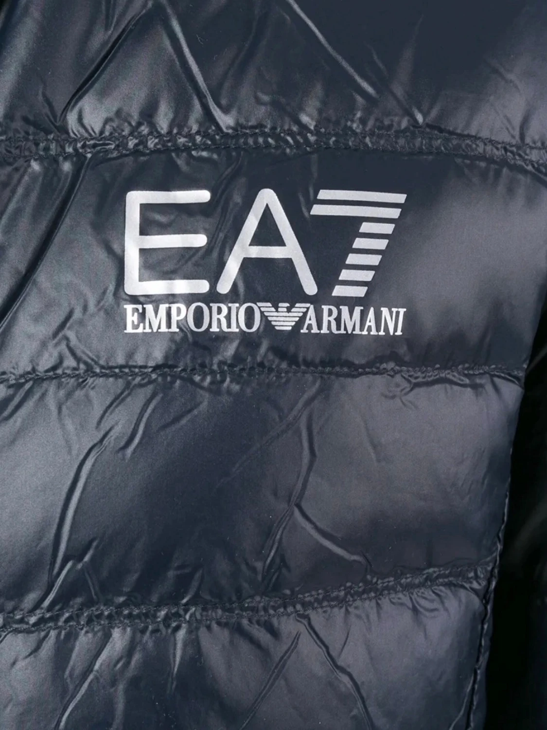 Svart dunjacka från Emporio Armani - 1