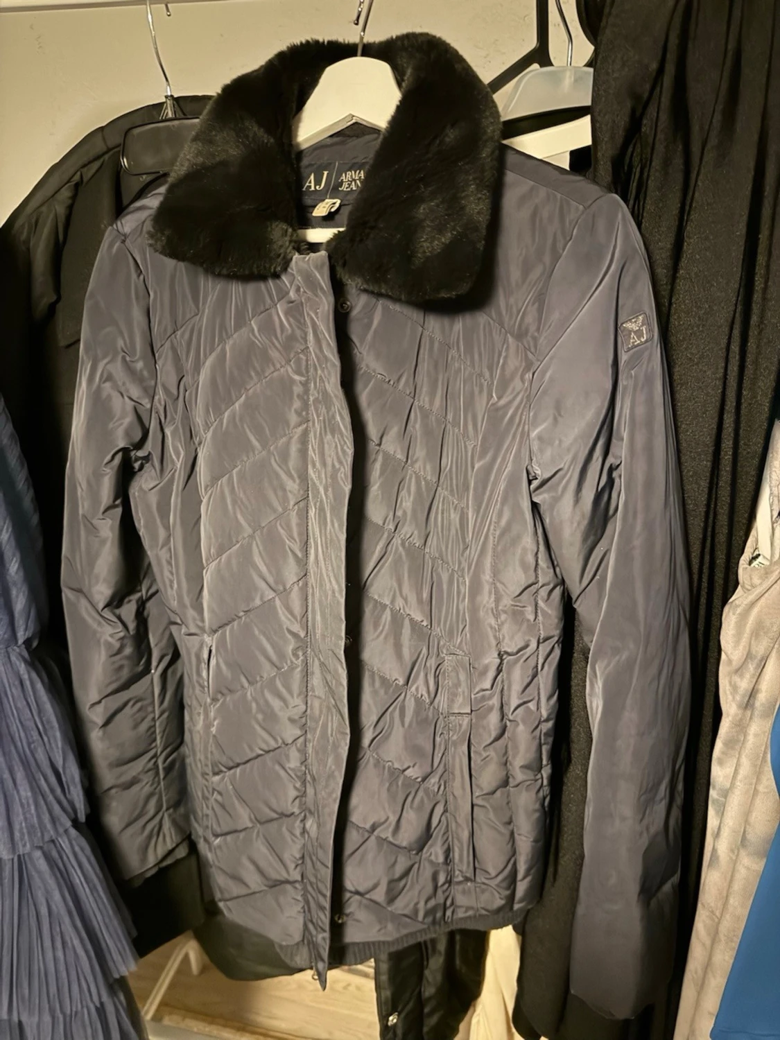 Mörkblå kappa från Armani Jeans