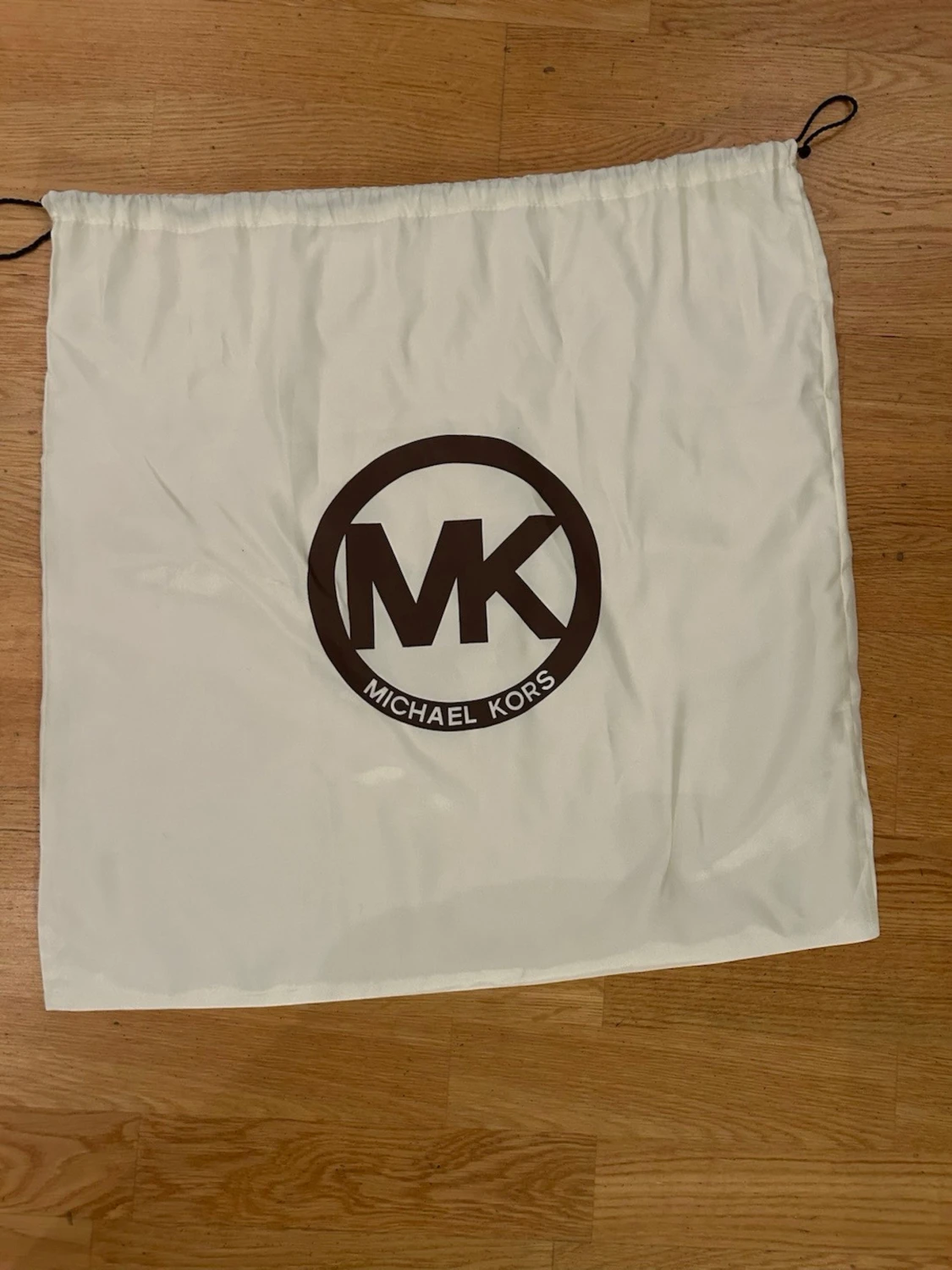 Svart Michael Kors handväska - 1