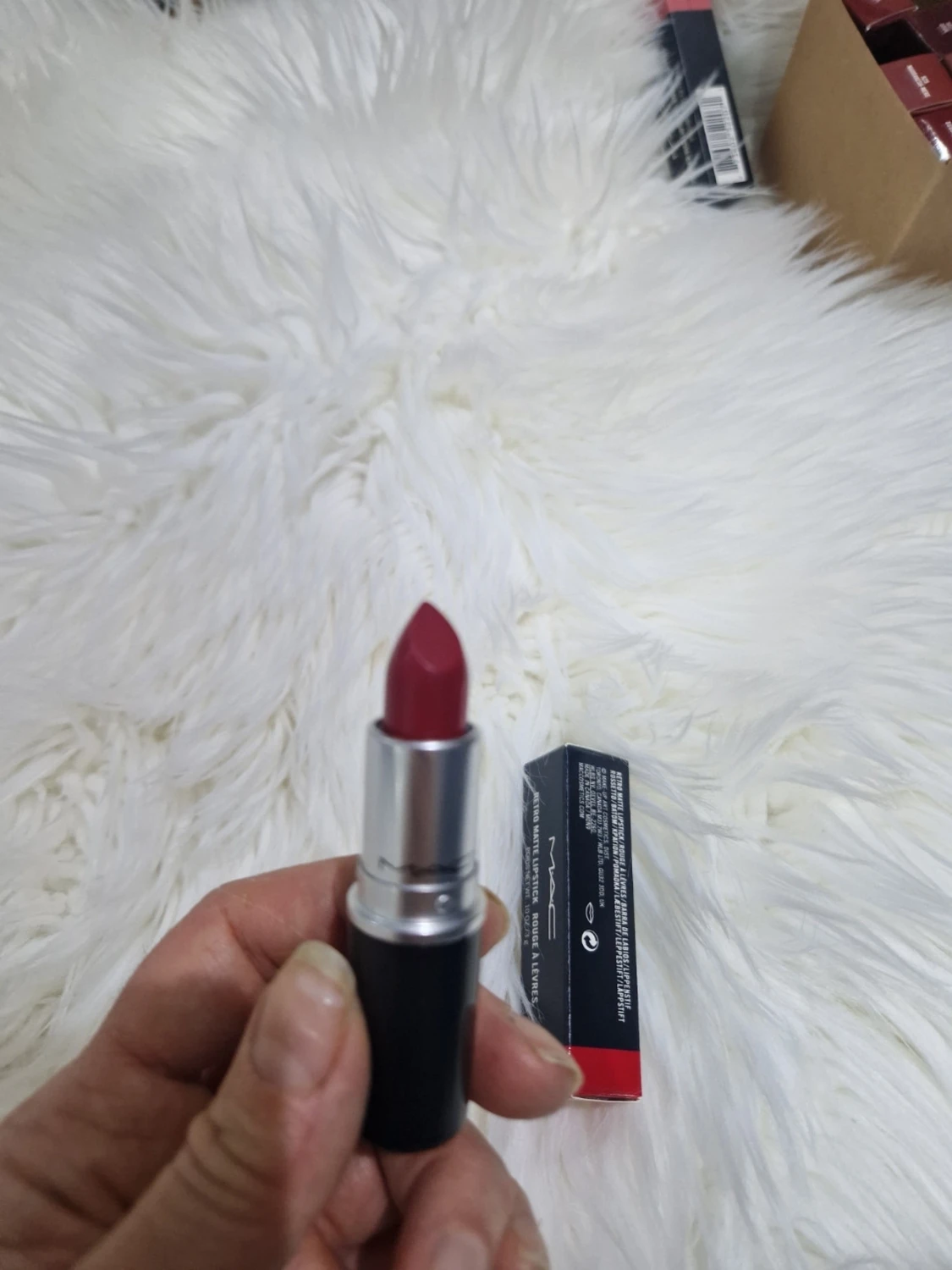 MAC Ruby Woo rött läppstift - 1