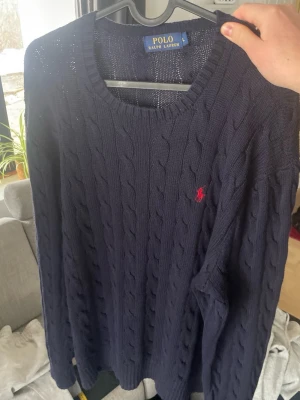 Ralph Lauren tröja  - ❗️FRI FRAKT❗️Stickad Ralph Lauren tröja - Storlek: M | Pris Endast 499kr 