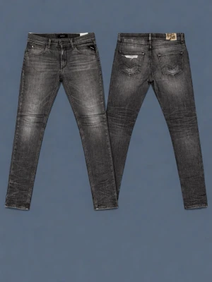 Grå replay jeans  - Riktigt tuffa replay jeans 😁😁