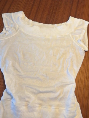 super gullig t-shirt från brandy melville  - jättebra skick 