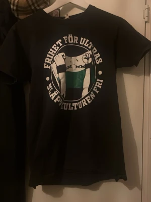 Hammarby tshirt  - Hammarby t shirt köpt från e1 ultras souvenir 