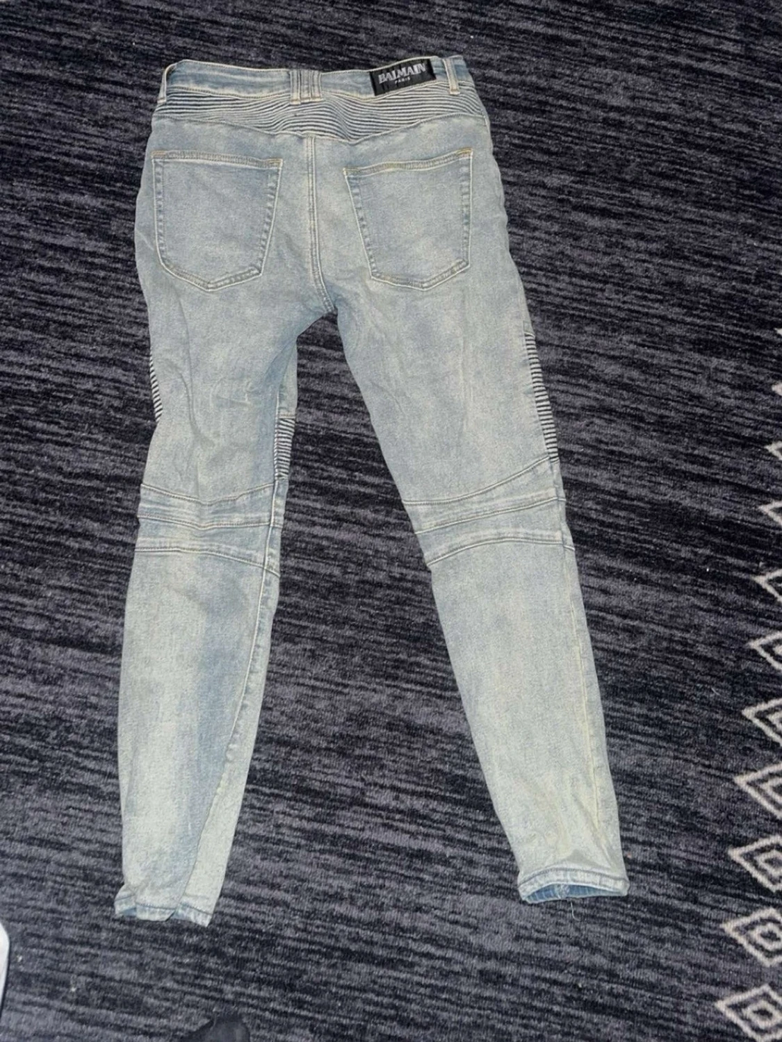 Ljusblå bikerjeans från Balmain - 1