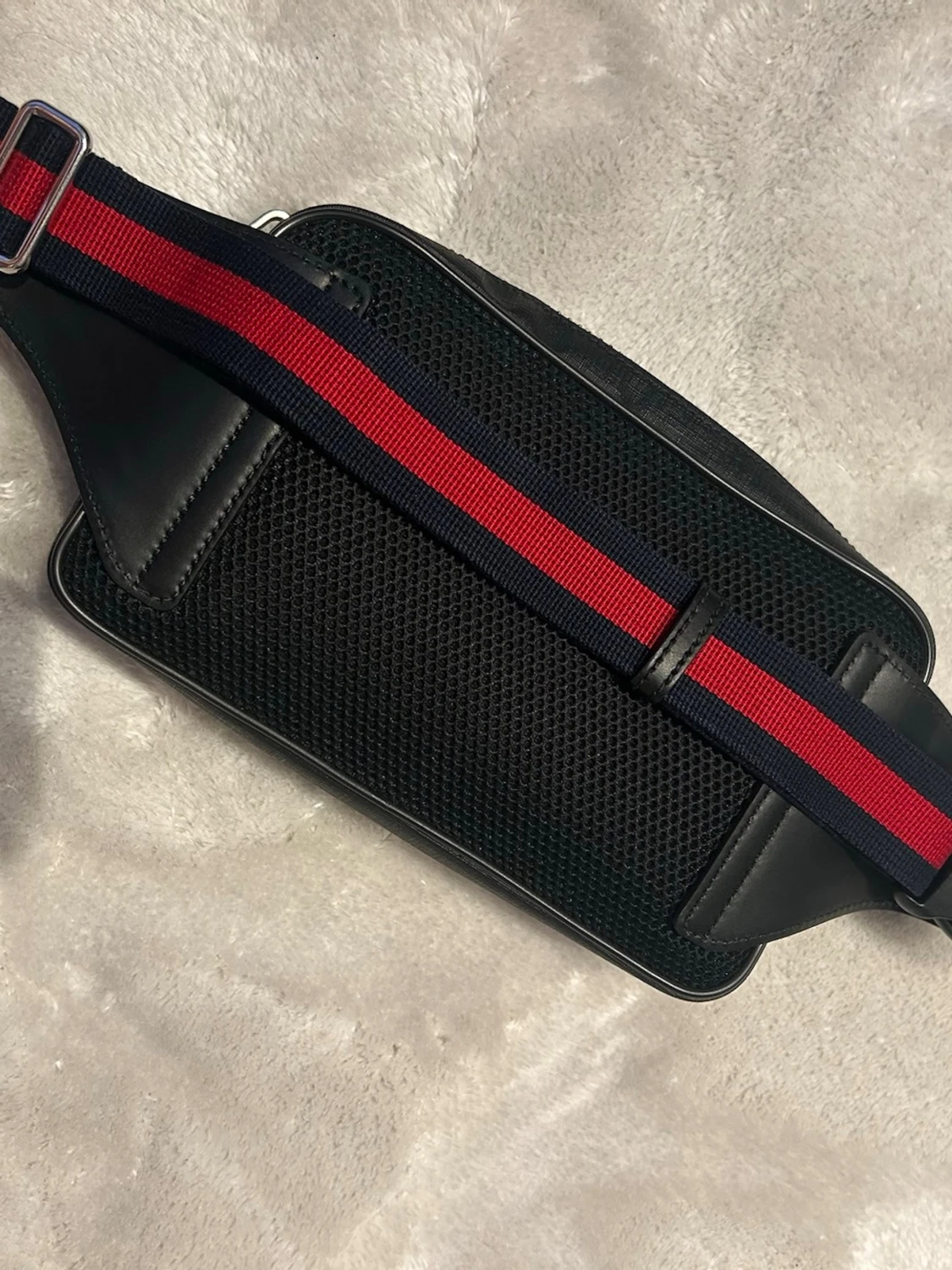 Gucci väska svart supreme midja - 2