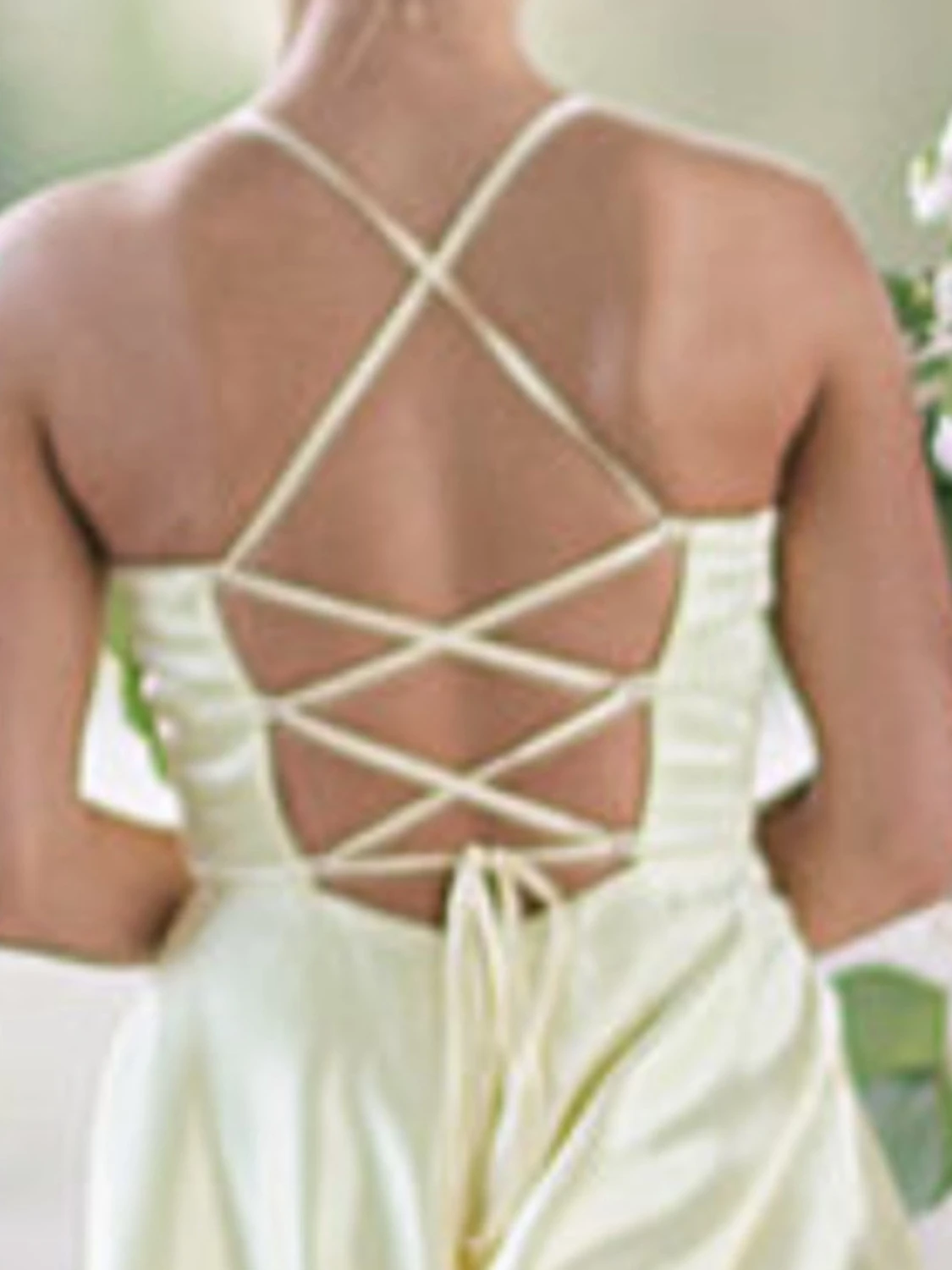 Ljusgul långklänning i satin - 3