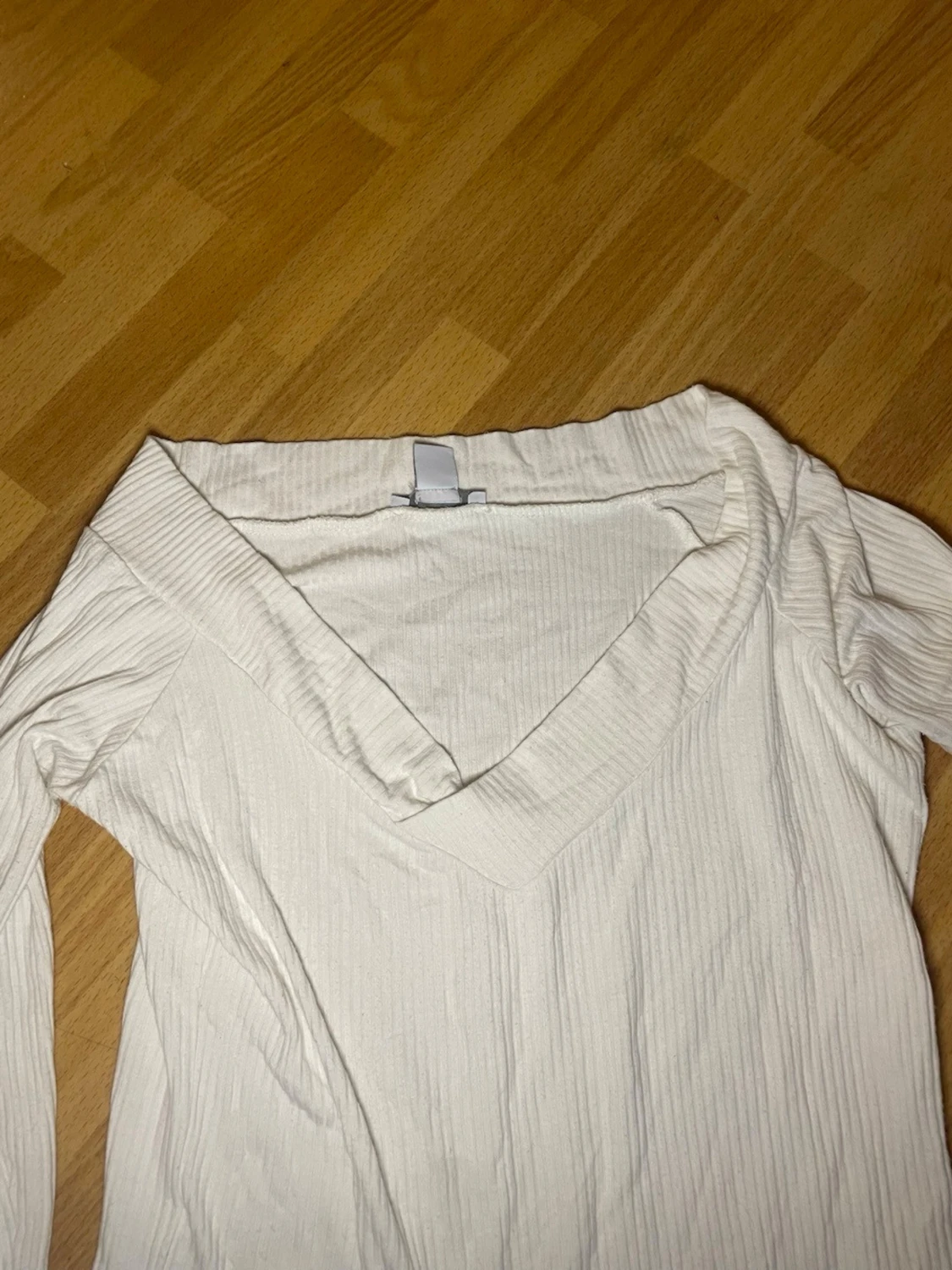 Vit ribbad långärmad topp - 1