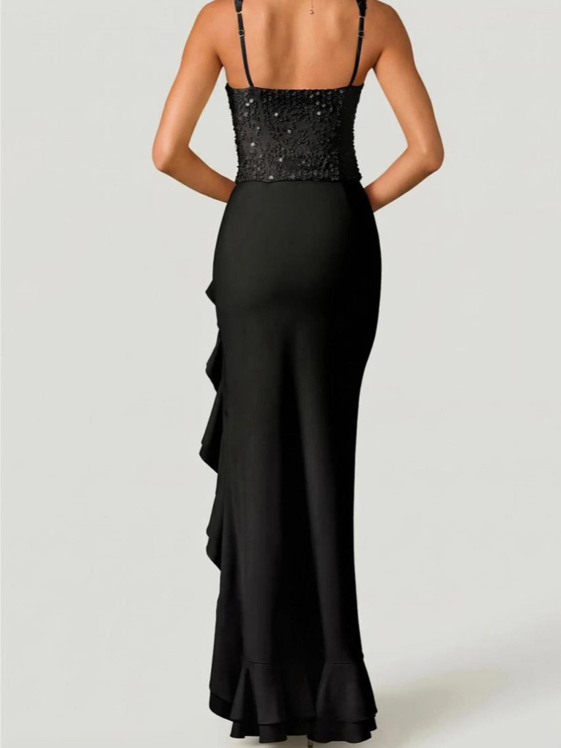 Svart långklänning med volang och paljetter - 1