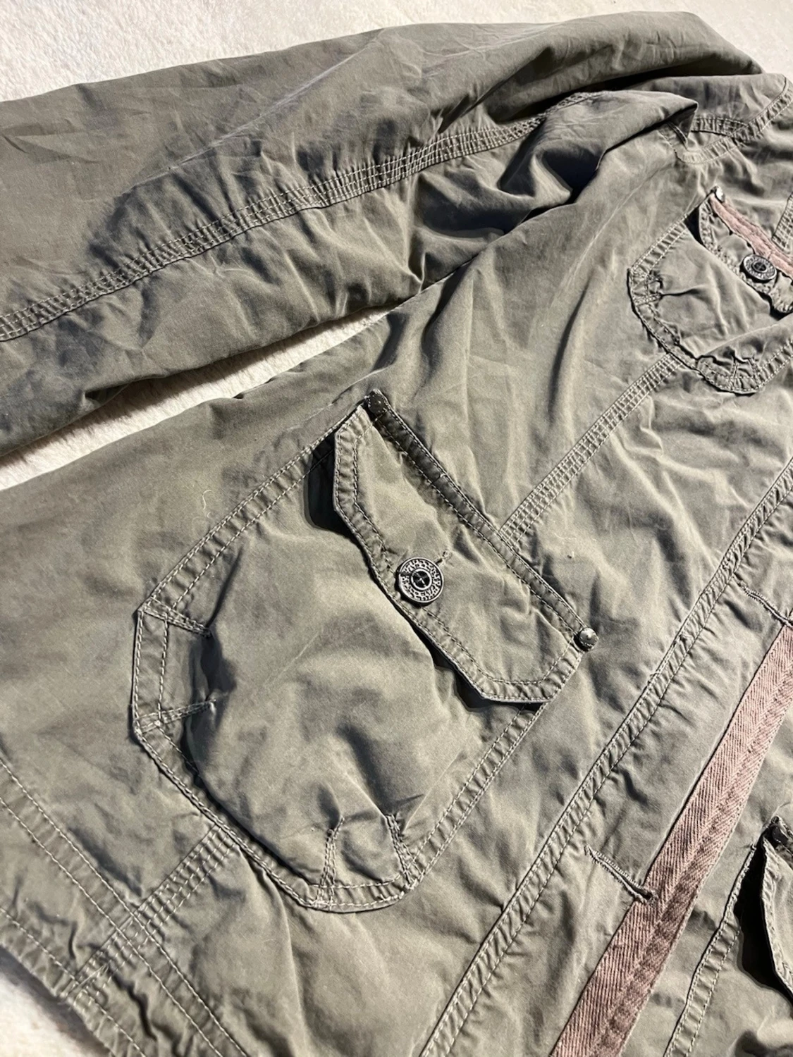 Olivgrön vindjacka med huva - 4