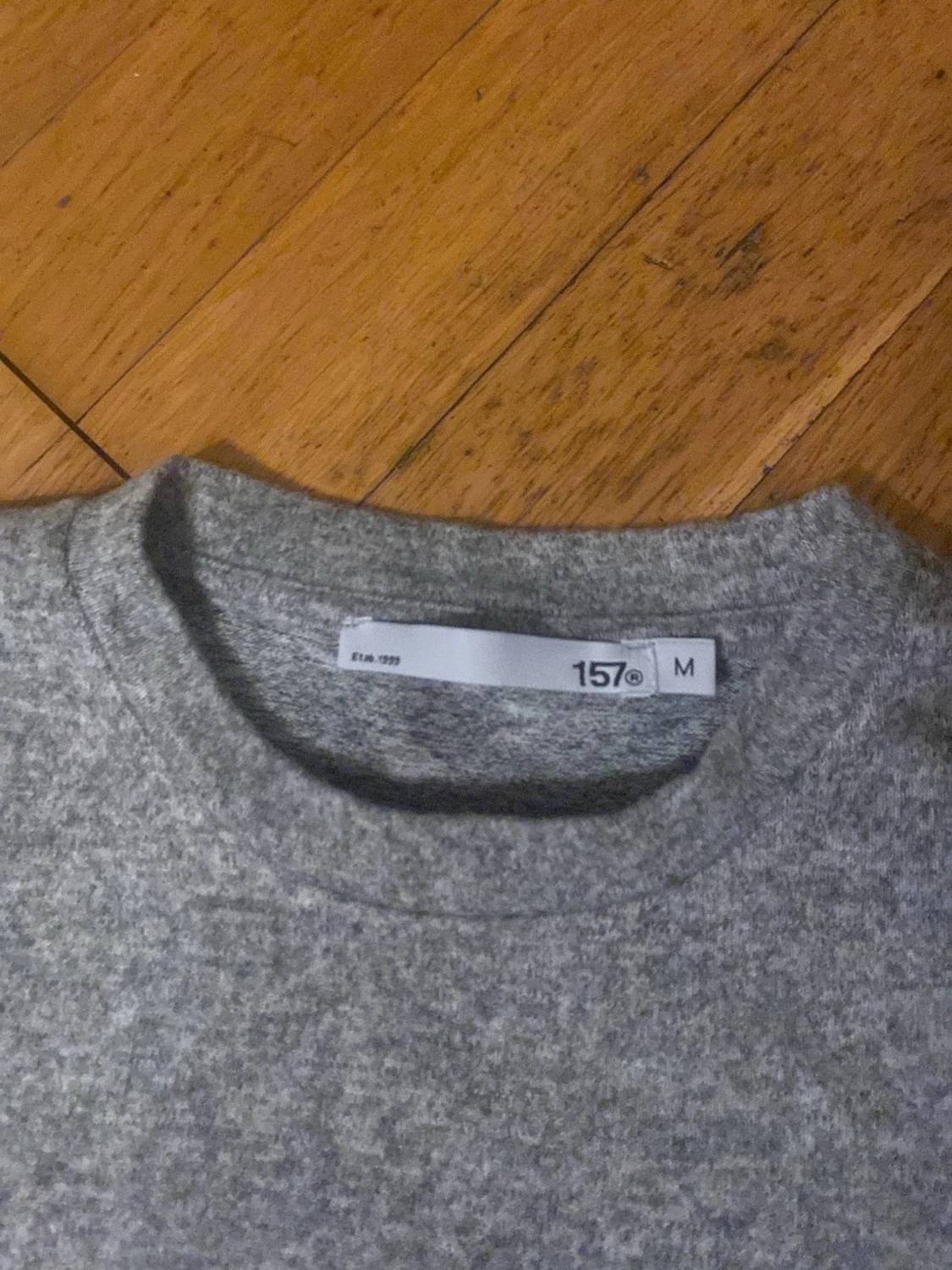 Grå tröja från 157 - 1