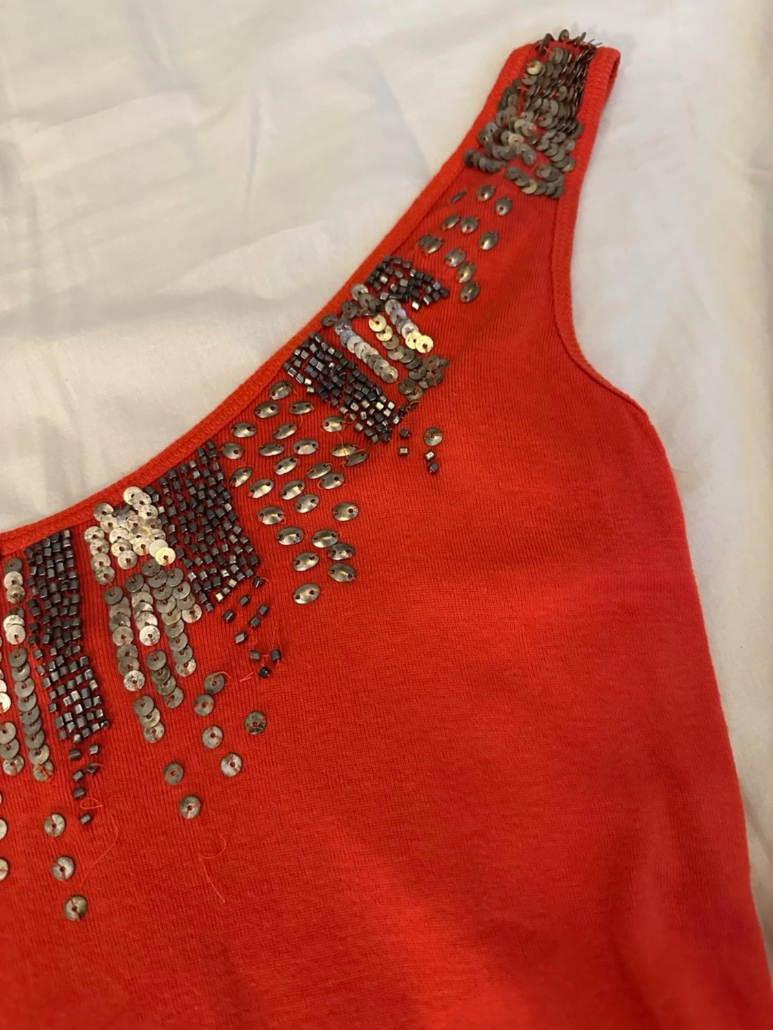 Coral  ärmlös topp med paljetter - 2