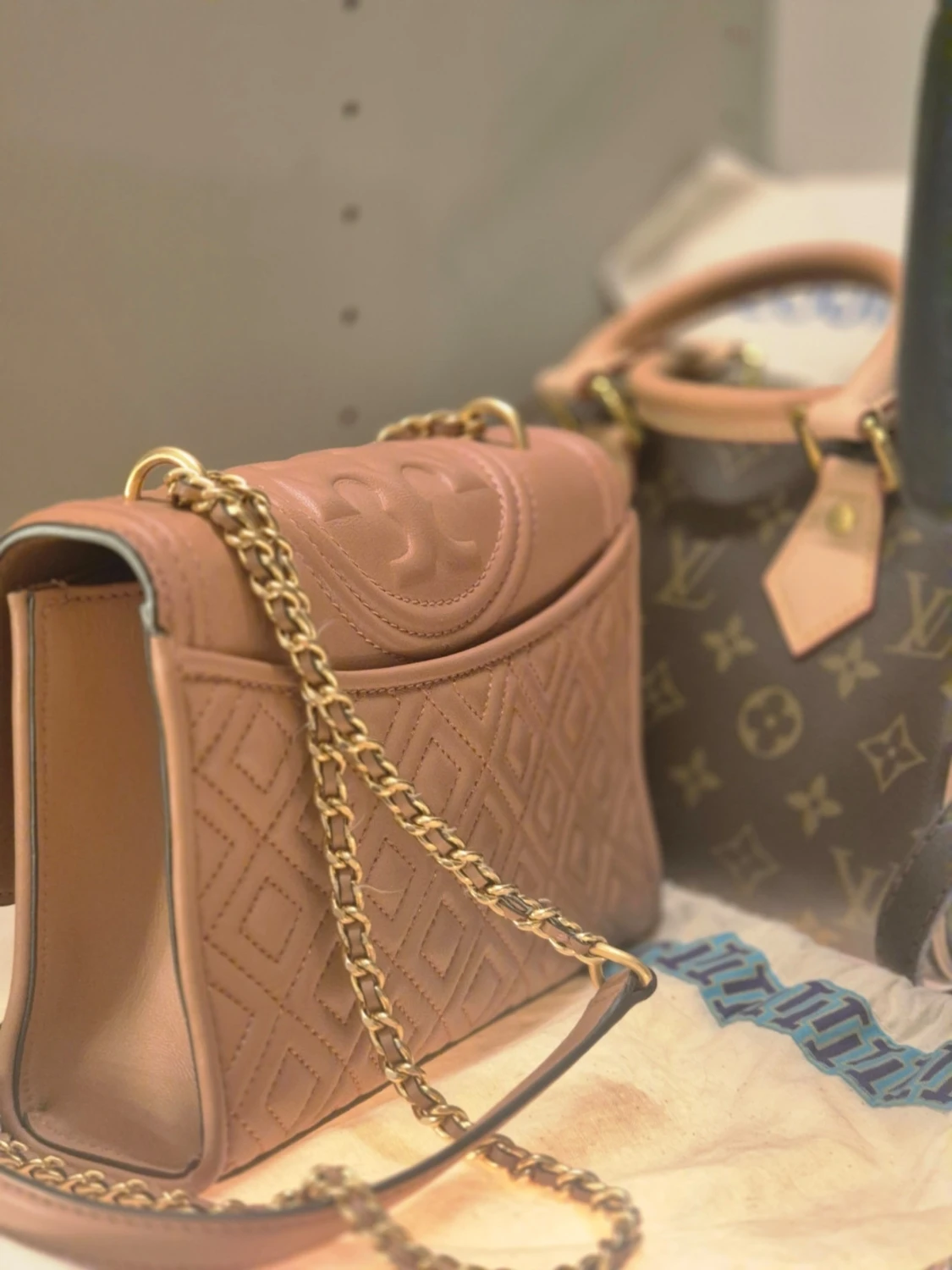 Rosa axelväska från Tory Burch - 3