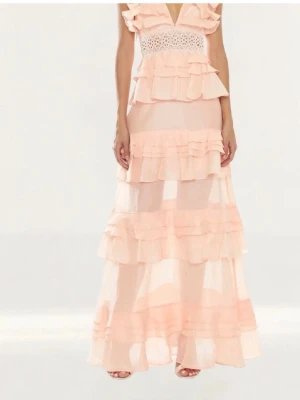 Volangklänning med spetsdetalj - Säljer denna skit snygga balklänningen i mörkblå, då den inte kom till användning❤️