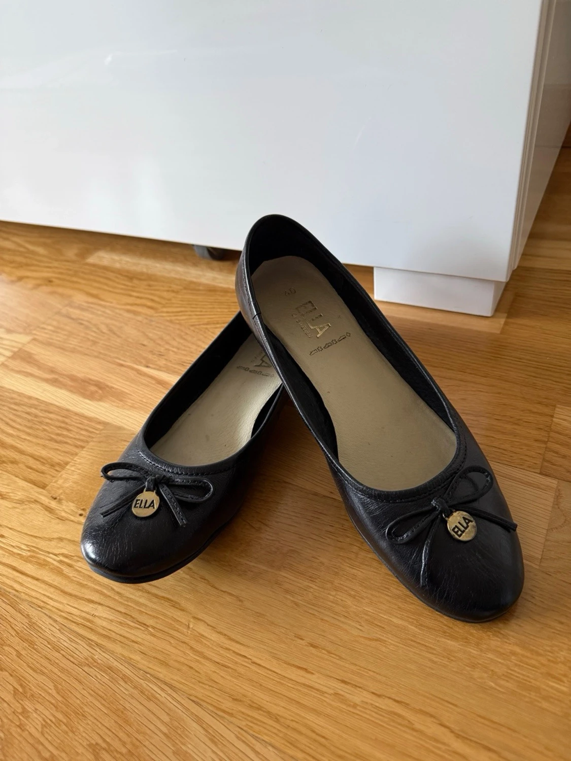 Svarta ballerinaskor från ELLA - 5