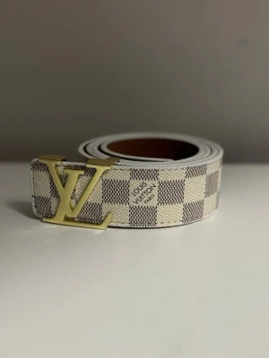 Lv bälte - Helt ny, fraktas inom lång tid!!!