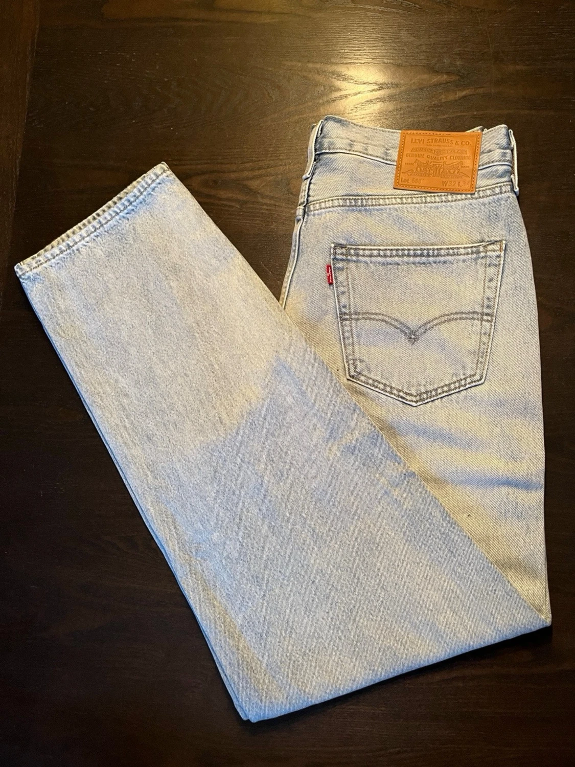 Helt nya ljusblåa Levis jeans  