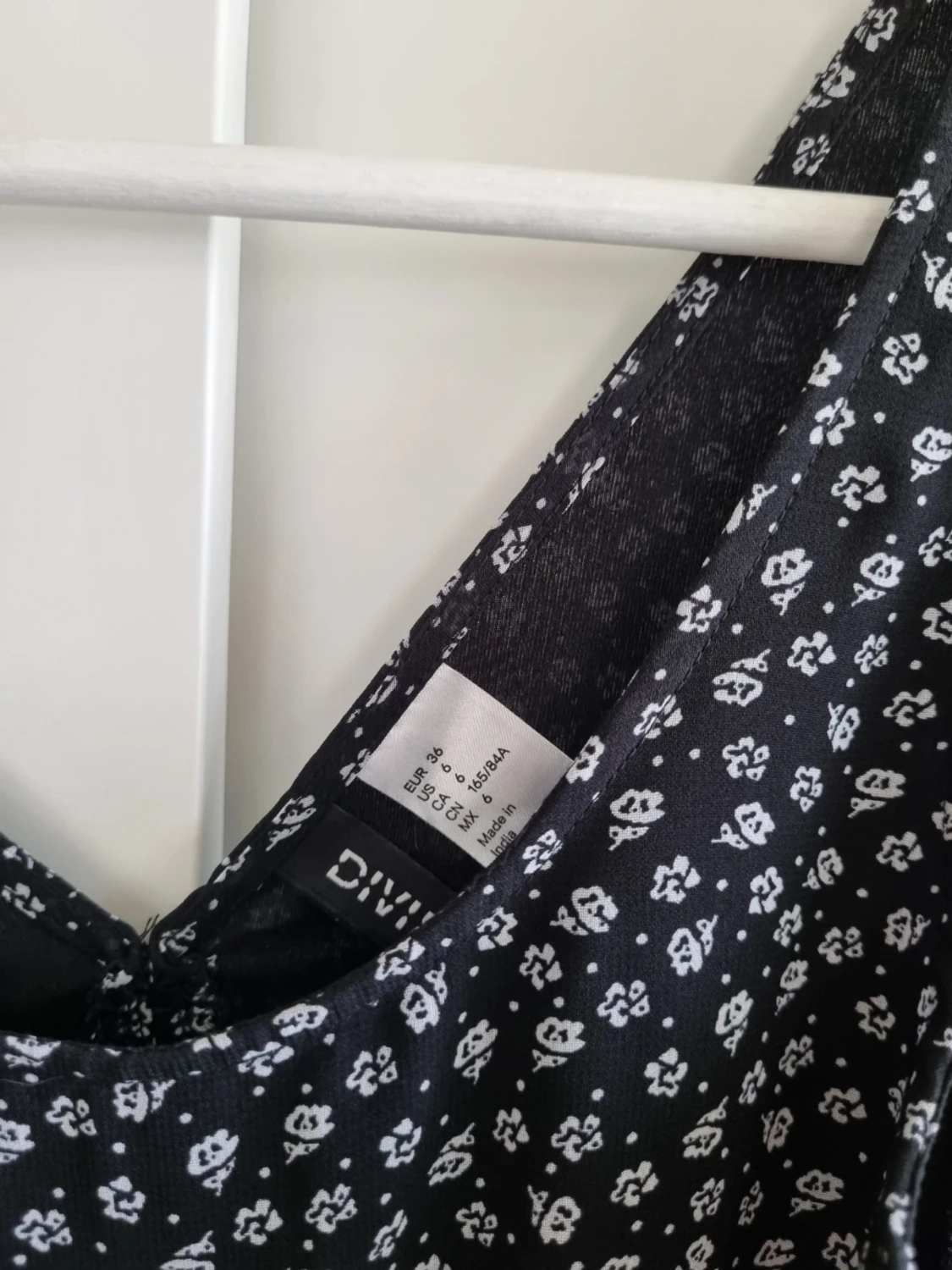 Svart blommig sommarklänning H&M - 3