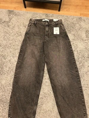 Bershka skater jeans - Bershka baggy skaterjeans helt nya, säljer då de inte passade mig 
