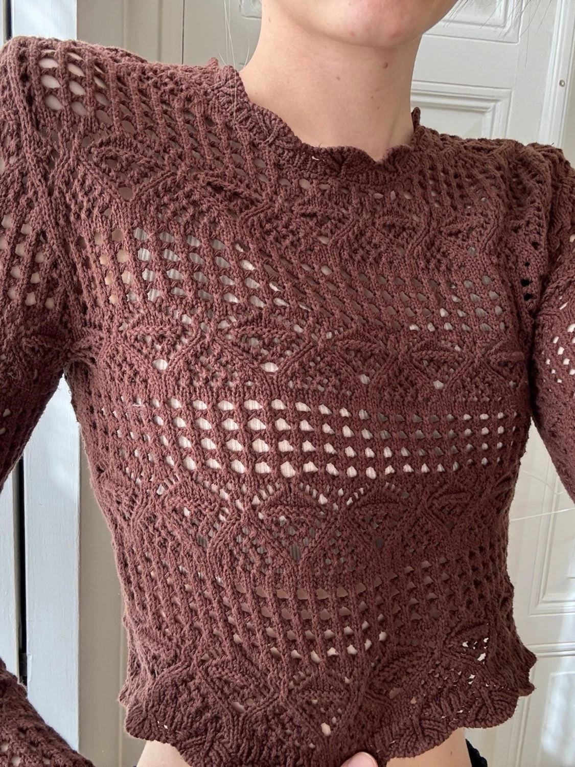 Brun virkad croptröja  - 1