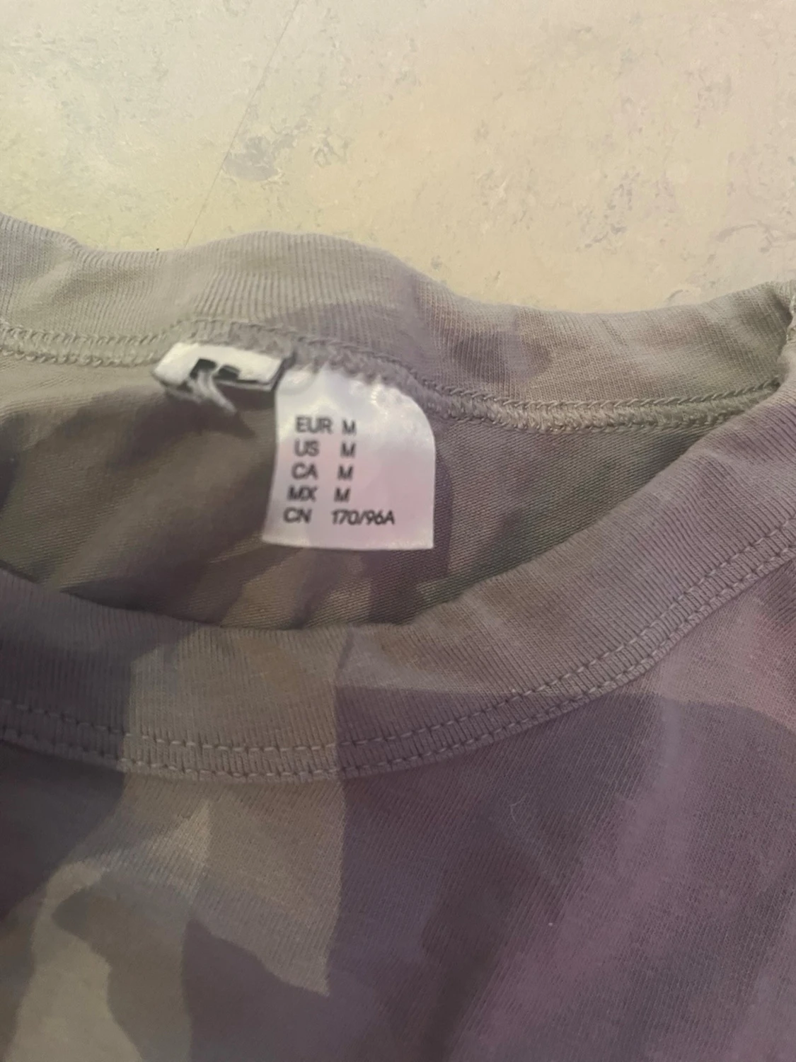 Grå långärmad topp - 2