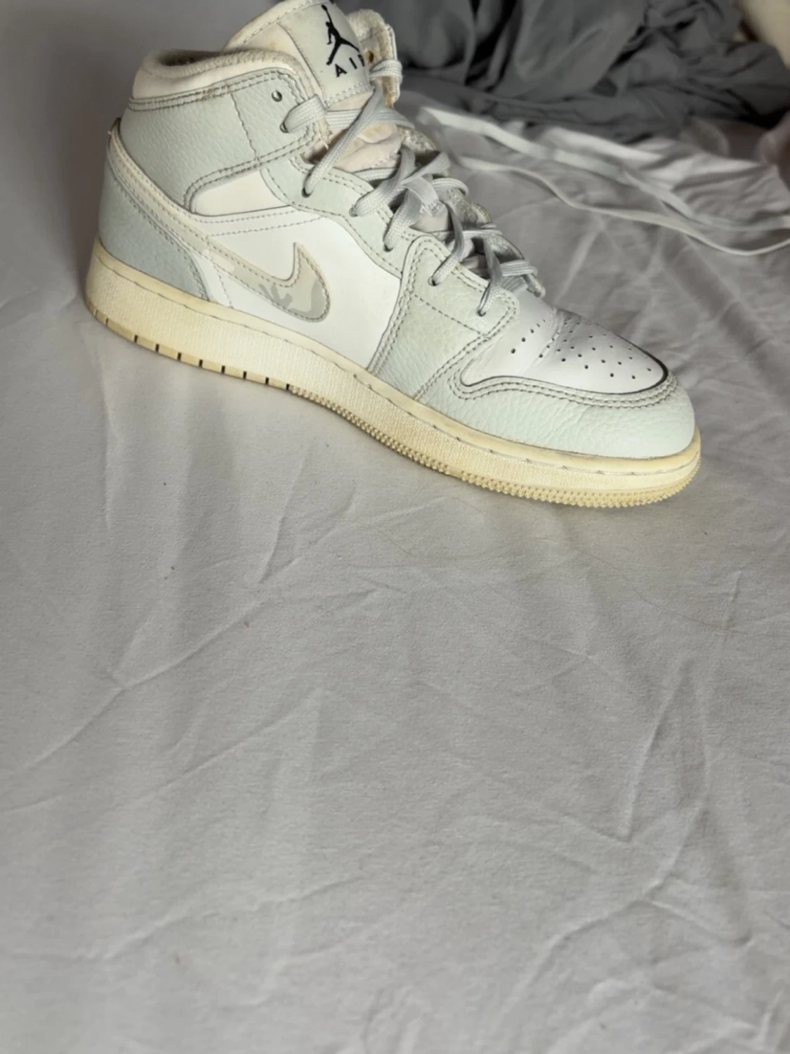 Air jordans  - 4