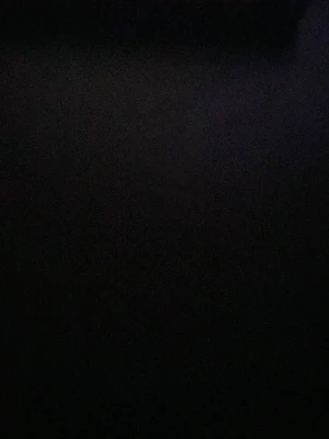 Okänd vara - Bilden är för mörk för att identifiera varan eller ge en detaljerad beskrivning.