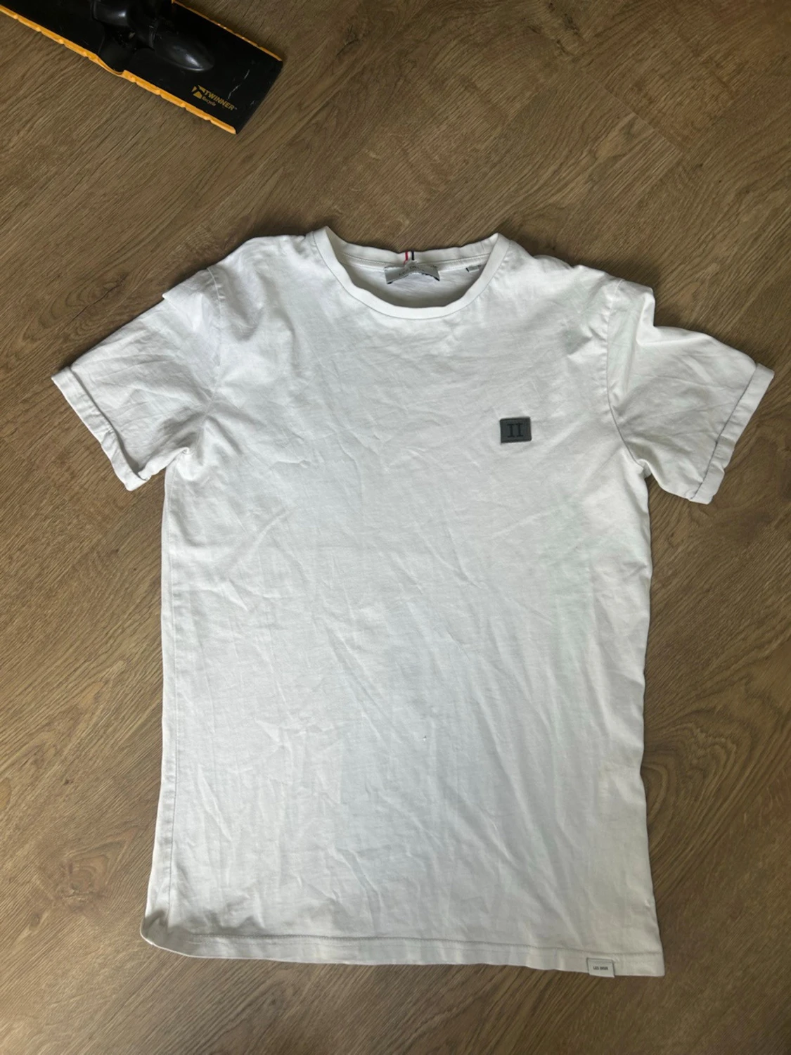 Vit t-shirt från Les Deux