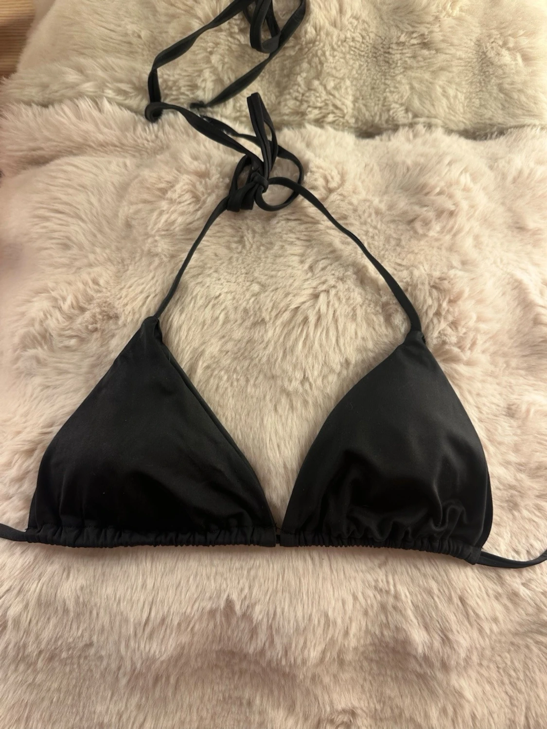 Subdued bikini - 1