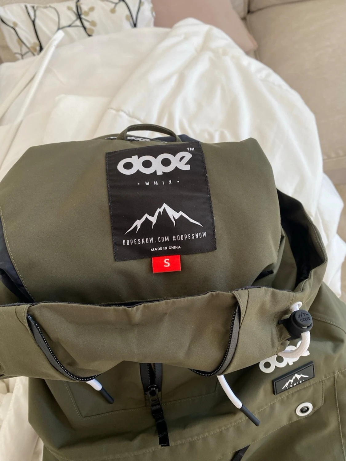 Olivgrön skidjacka från Dope - 3