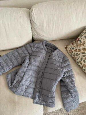 Tunn Vårjacka - Snygg grå/blå vårjacka från Åhléns💕