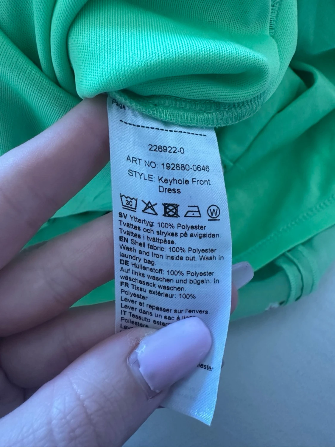 Grön blommig långklänning med snörning - 3