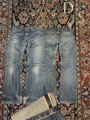 Vinatge A.P.C selvedge denim  - Riktigt feta Selvedge jeans från A.P.C. Modellen är ”Rue Fleurus Paris” med en rak och chill passform. Bra skick/inga märkvärdiga defekter • • Midja: 38cm • totala längd: 94cm • benöppning: 20,5cm • innebenslängd: 68cm •Lårmåttt:25cm 