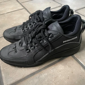 Dsquared2 skor - Storlek 44