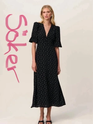 Adoore klänning - Söker efter denna fontana klänning ifrån adoore i storlek 34/xs