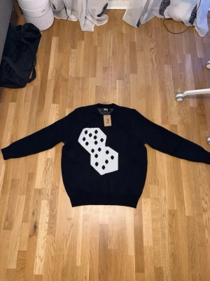 Svart stickad tröja med tärningsmönster - Streetwear, y2k, Oversized baggy fit, Size M brand new 