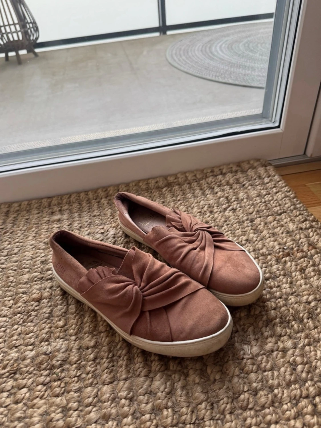 Rosa loafers med knut från Duffy - 1