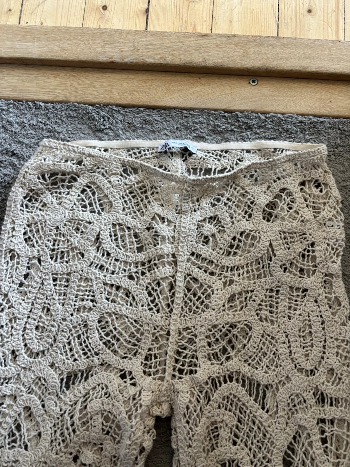 Beige virkade byxor från Zara - 1
