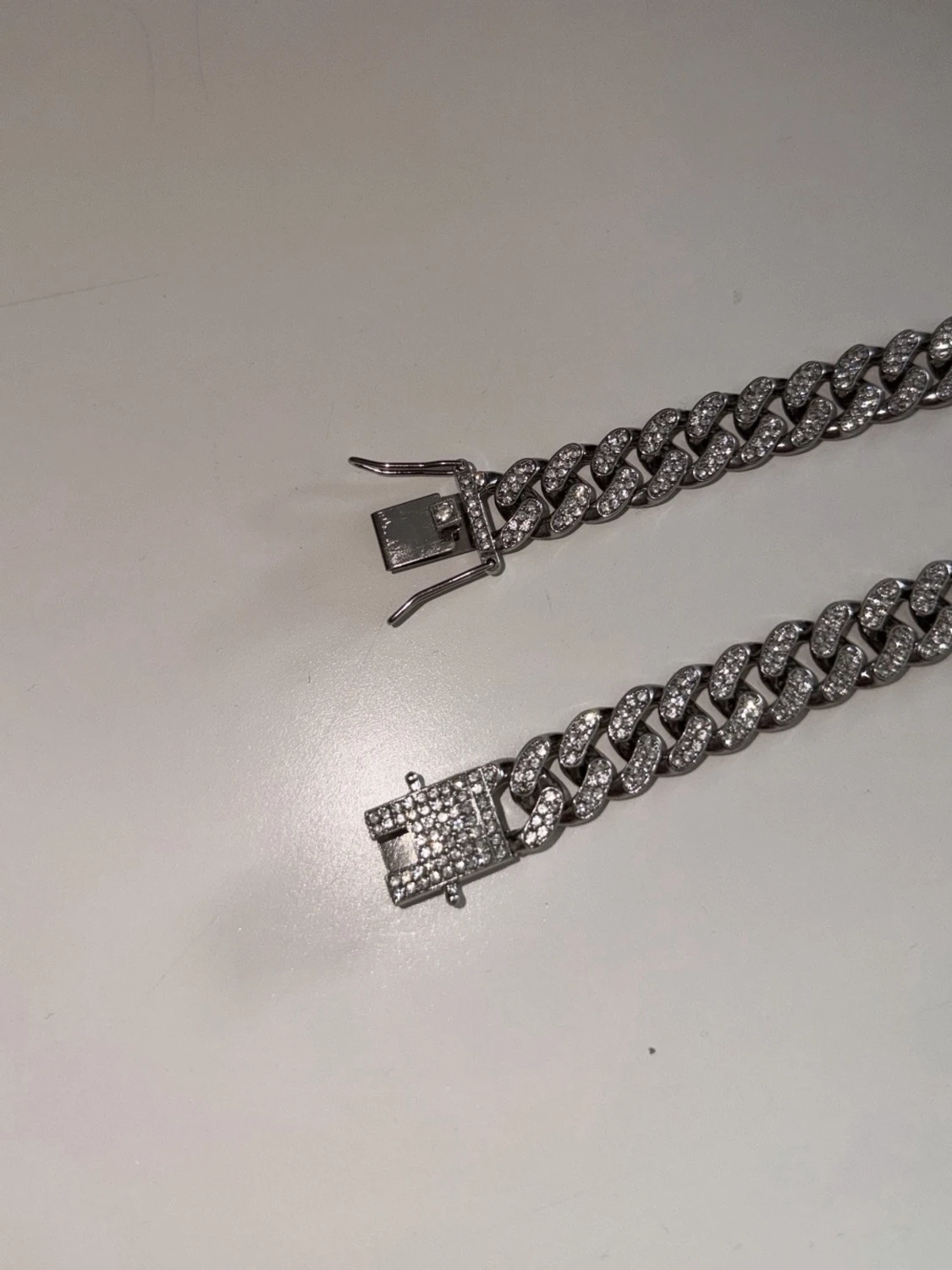 Halsband - 1
