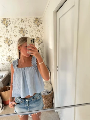 Sommartopp - Super söt somrig topp, helt ny med prislapp kvar