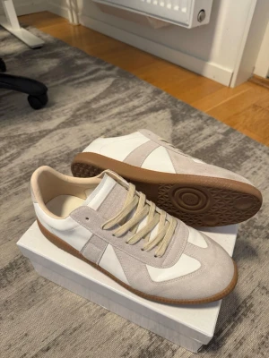 Mason margiela gats - Margiela gats, hör av er vid frågor. 📦 BOX INGÅR
