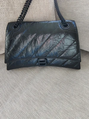 Super fin handväska  - Tillverkad i riktigt bra kvalitet! Fick den som present 