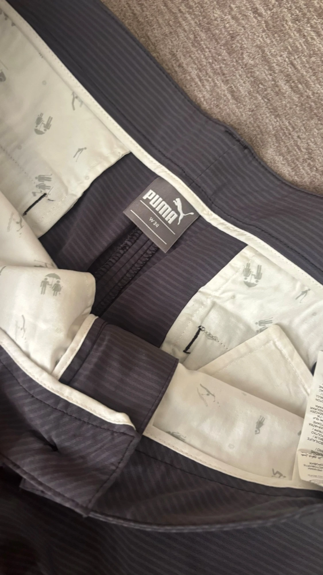 Grå randiga shorts från Puma - 1